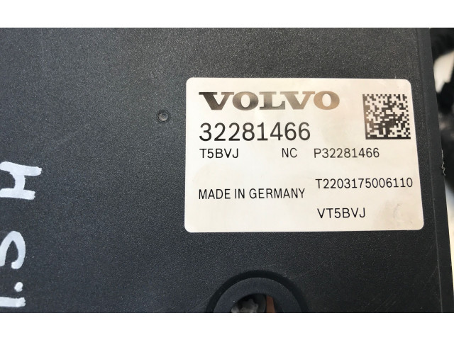 Блок АБС 32281466, P32281466   Volvo  XC40   -  года