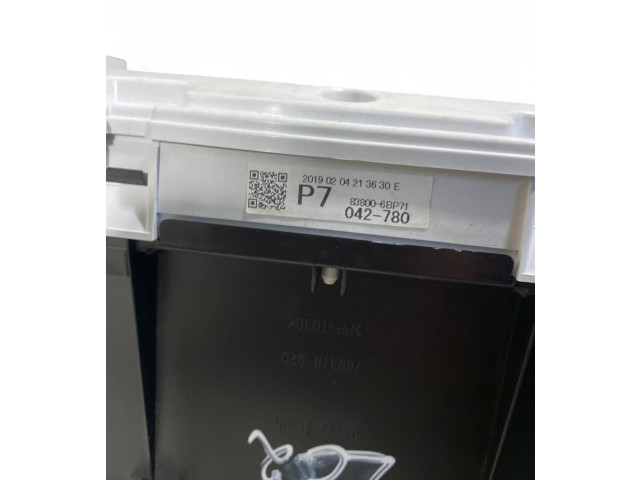 Přístrojová deska  Toyota Land Cruiser (J150) 2019 769168040  