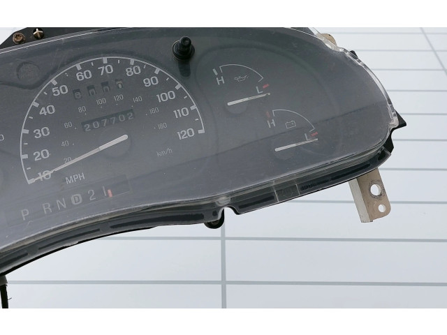 Přístrojová deska  Ford Explorer 1999 F77F10849CH, UPN105  