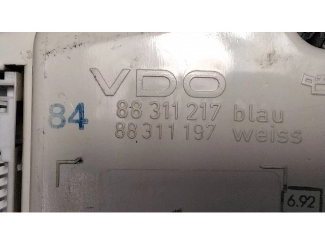 Přístrojová deska  BMW 3 E36 1995 88311217, 88311197  