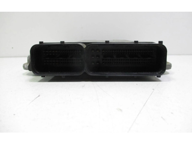 Řídící jednotka 03G906016BQ   Volkswagen Touran I 
