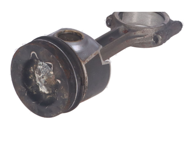 Шатун  04L105401A    Audi A6 S6 C7 4G  