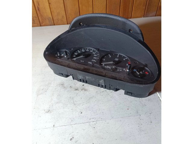 Přístrojová deska  BMW 3 E46 2002 6901923, 990222  
