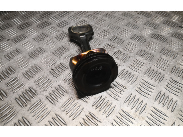 Píst 2700300420, A2700300420   Mercedes-Benz CLA C117 X117 W117    M 270.910 