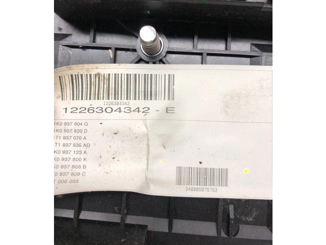 Блок предохранителей  26304342, 340005075762   Volkswagen Touran II    