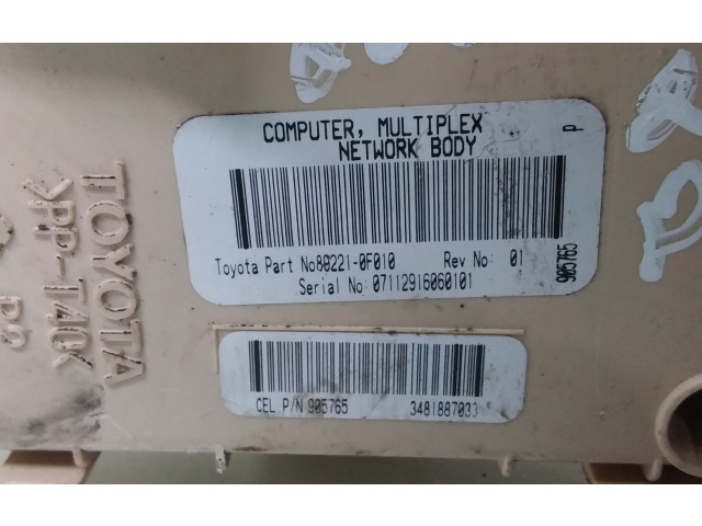   Pojistková skříňka 892210F010   Toyota Corolla Verso E121 2005