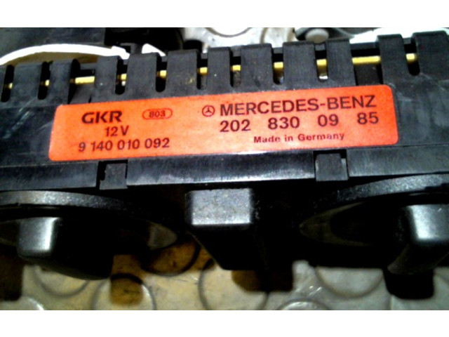 Блок управления климат-контролем 2028300985   Mercedes-Benz C W202