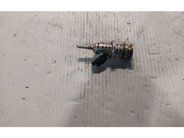 Vstřikovač 9813930180, P136B05784   Peugeot 3008 II     