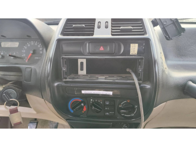 Блок управления климат-контролем 275000X000   Nissan Terrano