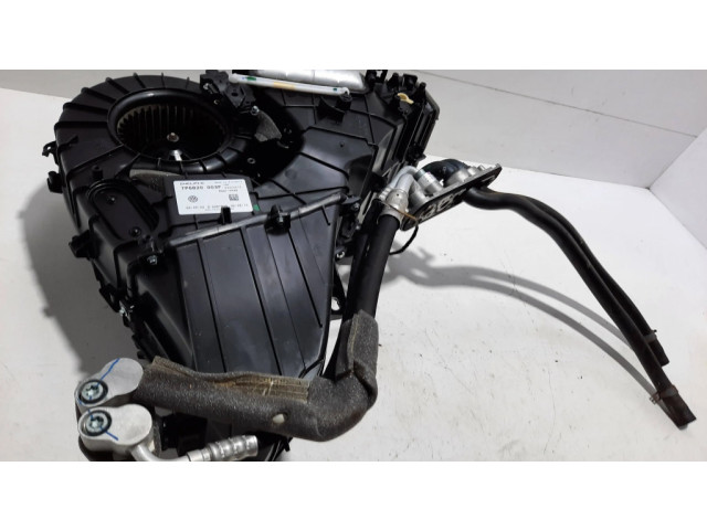 Вентилятор печки    7P6820003F, 7P0820022C   Volkswagen Touareg II