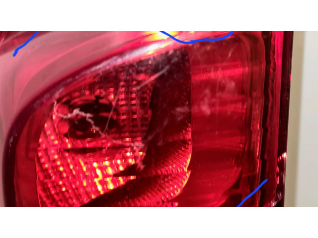 Задний фонарь левый сзади 151336007, 13201F    Peugeot Bipper   