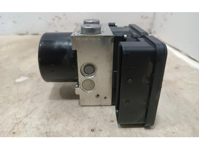 Jednotka ABS 30681619   Volvo XC70 2009