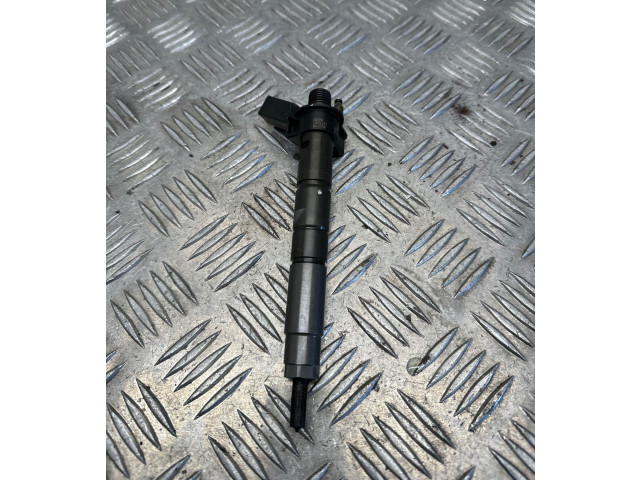 Форсунка 8571565    BMW 5 G30 G31  B57D30A 