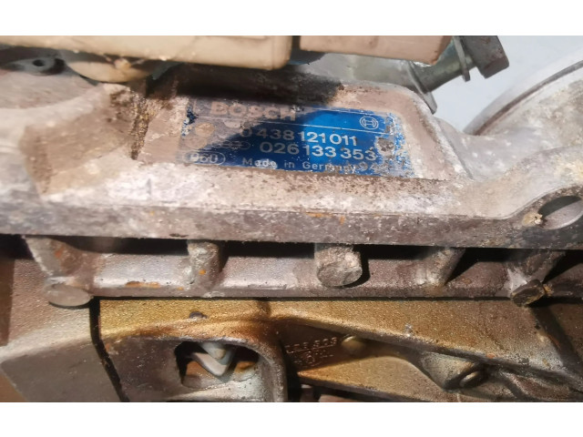 Vstřikovací lišta 0438121011, 026133353   Audi 80 90 B3     