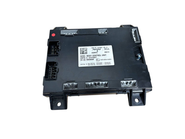 Блок комфорта A0747G02T, 80036506   Tesla Model S   
