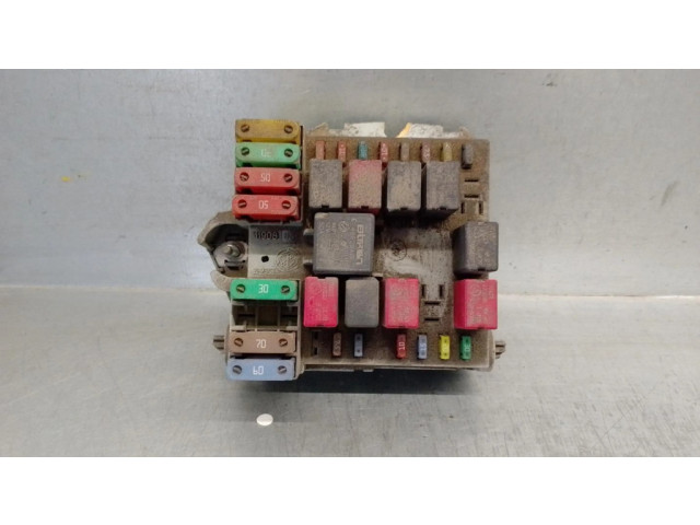  Pojistková skříňka 51759555   Fiat Stilo 2002