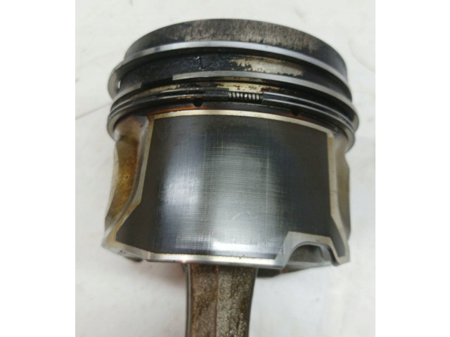 Píst 83L57, TDI   Audi A6 S6 C6 4F     