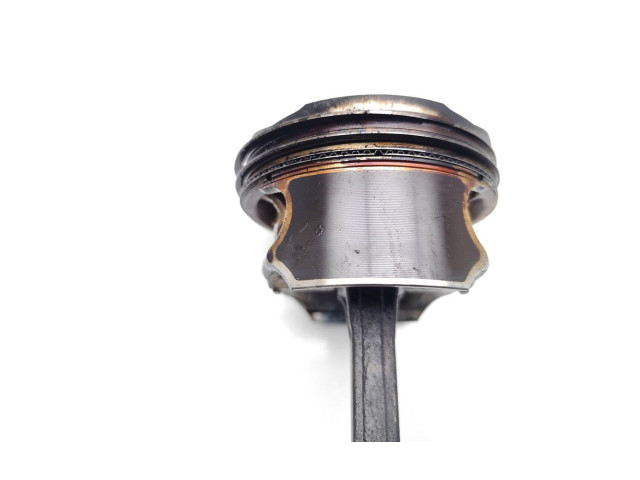 Píst M270.910, 270.910   Mercedes-Benz GLA W156    M270.910 