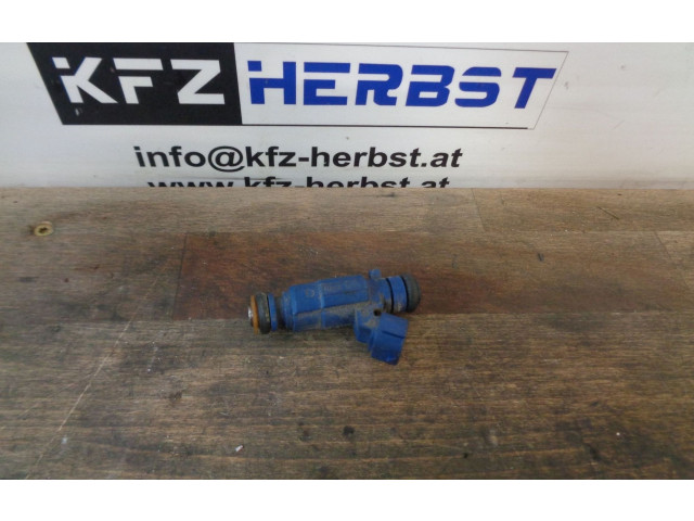 Vstřikovač 353102B000, 353102B000   Hyundai i30    G4FA 