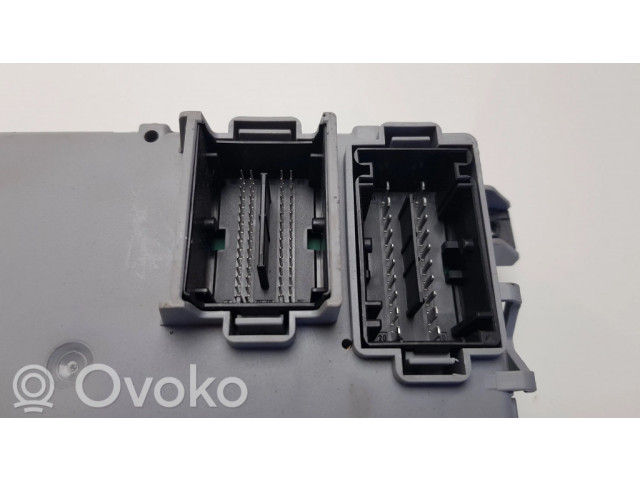 Блок предохранителей  01368892080, 28290405   Citroen Nemo    