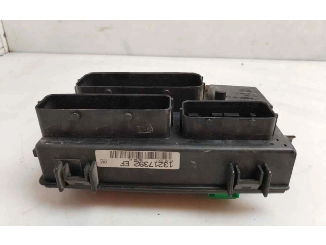   Pojistková skříňka 13217392   Opel Corsa C 