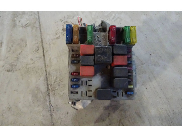 Блок предохранителей 46846105, 57657   Fiat Stilo 2002