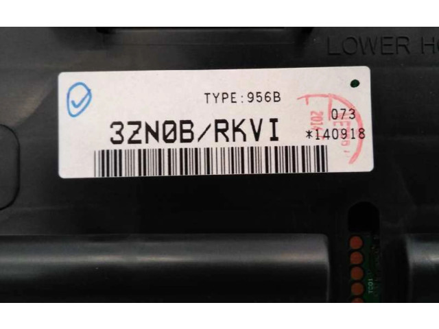 Přístrojová deska  Nissan Pulsar 2015 3ZN0BRKVI, 956B  