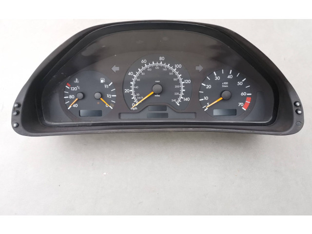 Přístrojová deska  Mercedes-Benz E W210 1997 2105400448  