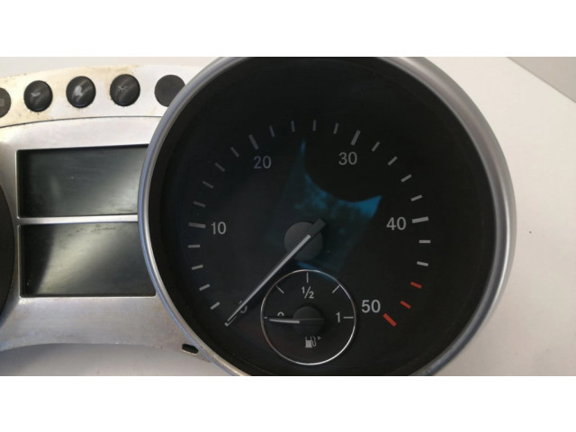 Přístrojová deska  Mercedes-Benz ML W164 2006 A2515400748, A2515402411  