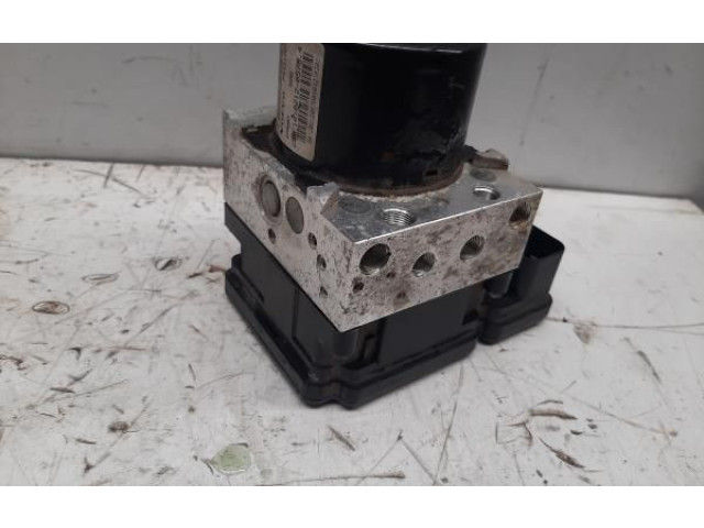 Jednotka ABS 100212-05784, 100961-04143   Volvo V40 2012