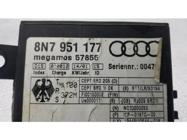 Блок управления 70103034, 8N7951177   Audi TT Mk1