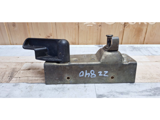 Замок багажника 9017400135    Mercedes-Benz Sprinter W901 W902 W903 W904 1995 - 2007 года
