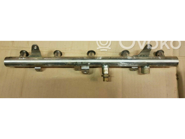 Vstřikovací lišta 07K133317K, rs3   Audi RS3  pro benzínový motor 2.5  