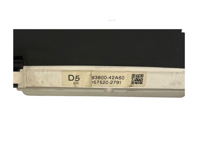 Přístrojová deska  Toyota RAV 4 (XA20) 2004 8380042A60  