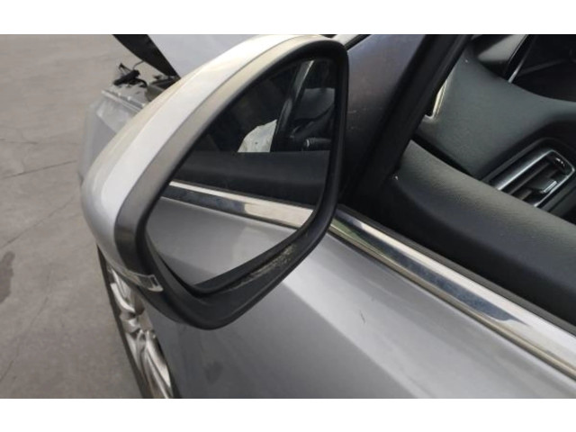 Zpětné zrcátko  Peugeot 308 2015  REBATIVEL  