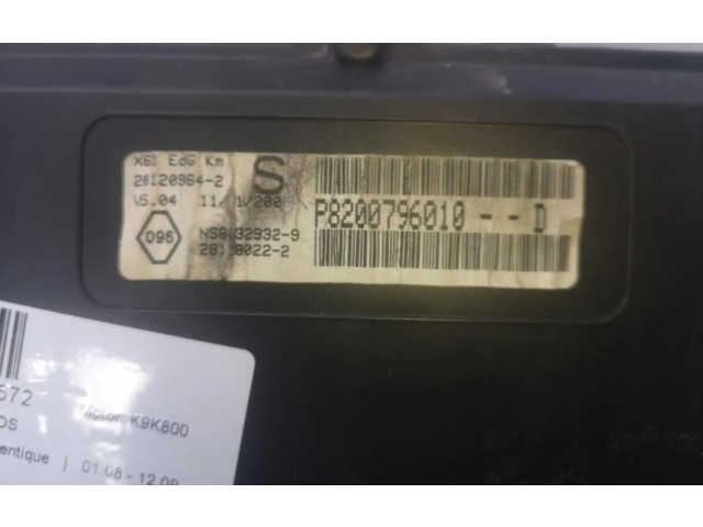 Přístrojová deska  Renault Kangoo I 2009 8200796010  