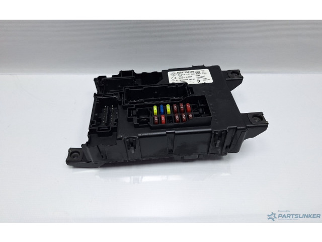 Блок предохранителей 00517986150   Fiat Grande Punto    
