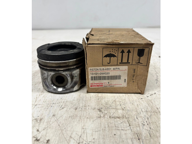 Píst 131010W020, 131010W021   Toyota Land Cruiser (J200)     