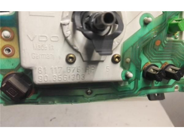 Панель приборов 81117675, 90356303   Opel Astra F       