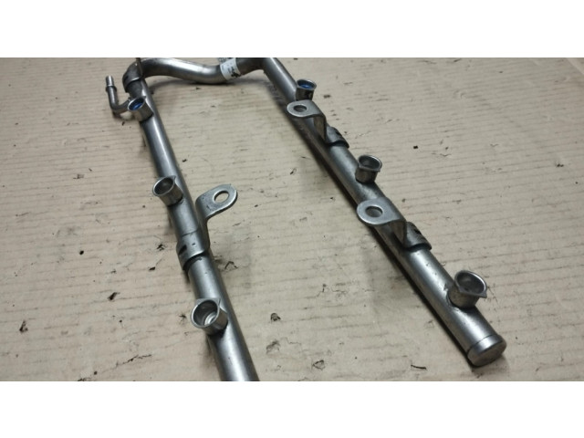 Vstřikovací lišta 04861581AB   Chrysler Pacifica  pro benzínový motor 3.5  