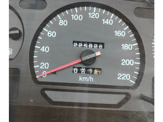 Přístrojová deska  SsangYong Musso 1993 8020105241  