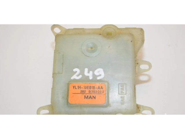 Блок управления климат-контролем YL1H-19E616-AA, XL3Z-19E616-CA   Ford Excursion