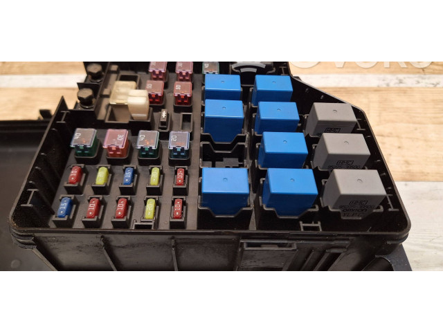 Vstřikovací lišta 9128826000   Hyundai Santa Fe     