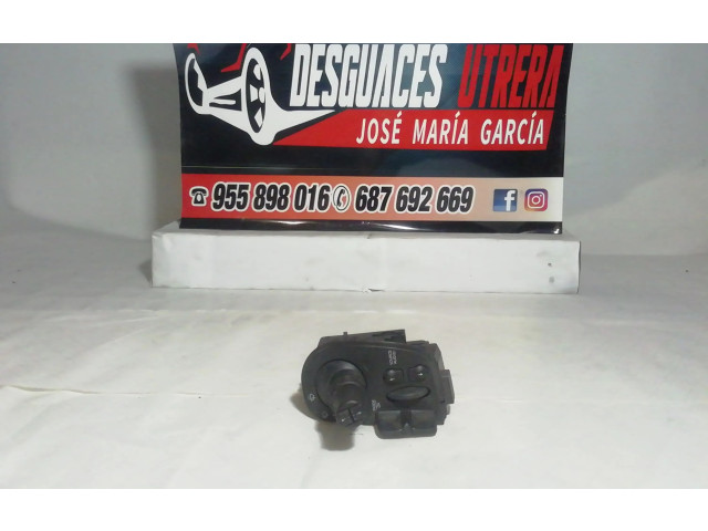 Ручка стеклоочистителей 28474728215   Renault Kangoo II