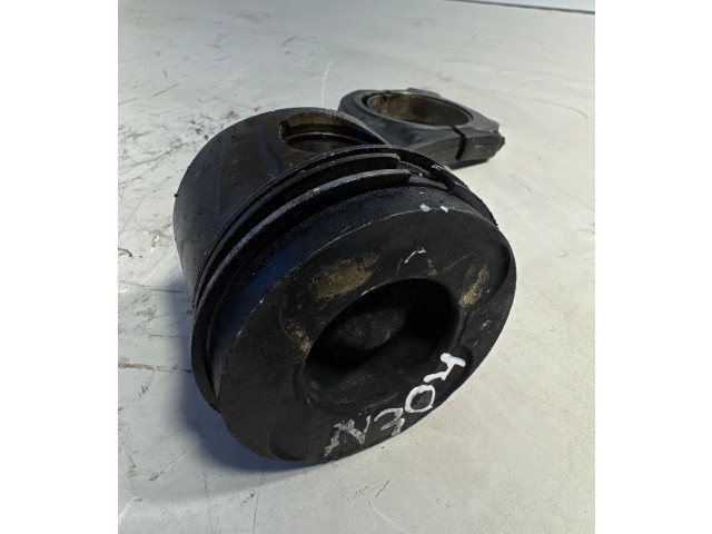 Píst 8340E   Mercedes-Benz ML W164    642.940 