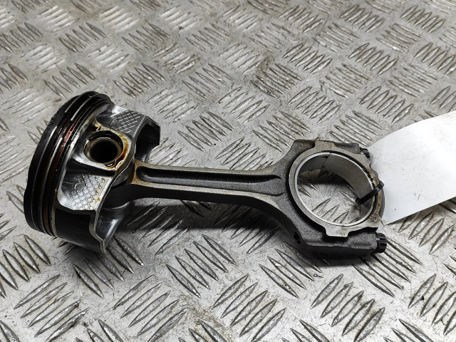  Поршень  FR3Z6108A, CR3Z6200B  Ford Mustang VI для бензинового двигателя 5.0