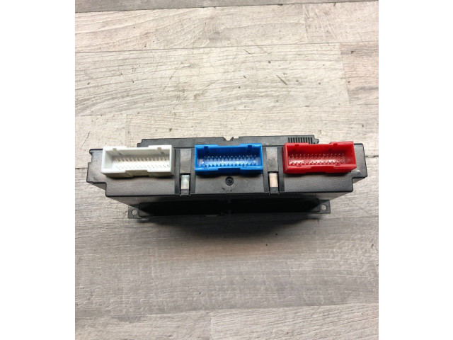 Блок управления климат-контролем 7D0907040, S0004   Volkswagen Multivan T4