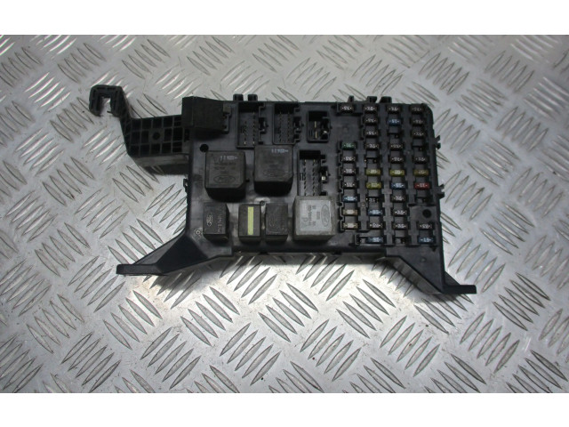  Pojistková skříňka 1S7T14A073AE   Ford Mondeo Mk III 