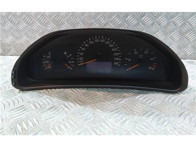 Přístrojová deska  Mercedes-Benz E AMG W210 2000 A2105402811, 110080063  
