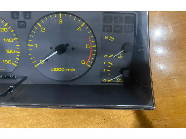 Přístrojová deska  Jeep Cherokee 1993 2481022J05, 11020RB6900  